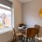 Modern 2 Bed Apartment By Smooth Stays Short Lets & Serviced Accommodation Preston With Parking Near Train Station