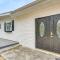 The Waterfront Gem with Dock in Osage Beach! - 欧塞奇比奇