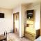 W20 Hostel - Golędzinów
