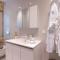 Vailato Swan White Suite