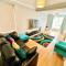 Lovely Spacious Room near Train Station and University - Dallington