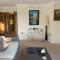 Top Floor En-suite Double Bedrooms With Great View Of Windsor Castle & Free Parking - Windsor