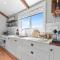 Wakefields - an enchanting mountain view cottage
