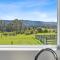 Wakefields - an enchanting mountain view cottage