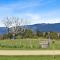 Wakefields - an enchanting mountain view cottage