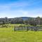 Wakefields - an enchanting mountain view cottage