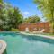 Great Pool House with Modern Design Touches! - أوستن