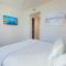 Oceana! 2BR with Rooftop Pool & Cabanas in The Miami World Center - ميامي