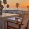 Sunset Deluxe Villa and Studios
