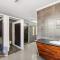 Avenues Xchange