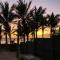 ShineAwayHomes - Family Beach Front No air con