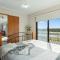One step to the Beach 4 Bedrooms - 帕帕莫阿