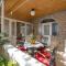 Awesome Apartment In Dugi Rat With Wifi - Dugi Rat