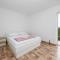 Awesome Apartment In Vinjani Donji - Majići
