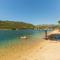 Two-Bedroom Apartment In Ploce