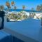 Sunset Deluxe Villa and Studios