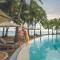 Paradis Beachcomber Golf Resort & Spa