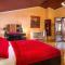 8 Bedroom Lovely Home In Sisan
