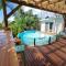 Grande villa dans l'ouest - belle vue mer - piscine - jacuzzi - 4 chambres - jardin - Saint-Gilles-les Hauts