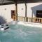 Broadway Farm Holiday Barn with hot tub - Swansea