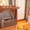 Silver Mist - Art Deco, Central Heating and Fireplace