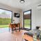 1 Bedroom Stunning Home In Heinkenszand