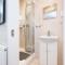 So Glamorous Pad - Fitzrovia - by Frankie Says - Londýn