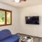 Six-Bedroom Holiday Home In Zagvozd
