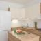 Six-Bedroom Holiday Home In Zagvozd