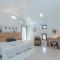 Cozy Home In Tkon With Jacuzzi