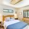 Pet-Friendly Show Low Cabin with Patio and Gas Grill!