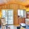 Near Skiing and Hiking Dog-Friendly Big Bear Cabin