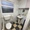 Beautiful En suite Double Room with toilet and washroom R3 - Reading