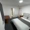 Beautiful En suite Double Room with toilet and washroom R3 - Reading