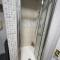 Beautiful En suite Double Room with toilet and washroom R3 - Reading