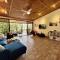 Bali inspired Casa Cascada w Jungle views pool
