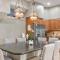 Summer Getaway with Pool and Nearby Attractions - Cobourg