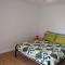 Barefoot Bungalow - Bring your own linen