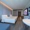 Atour Hotel Haikou Binhai Avenue Xixiu Beach