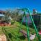 Nice Home In Liznjan With Wifi