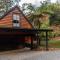 The Mountain Chalet - Hot Tub, Fireplace, Games