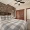 Cozens Pointe I-101 condo