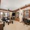 Cozens Pointe I-101 condo - فريزر