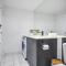 Stylish Apartment w Pool, Gym & Desk - 墨尔本