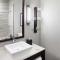 Cambria Hotel White Plains - Downtown