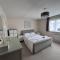 Spacious 4BD House with Character in Coventry - Coventry