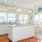 Island Dreamin by Bryant Real Estate - رايتسفيل بيتش