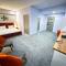 Amazon Hotel - Free Massage