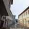 ALURE RESIDENCES 11 - 24h self check-in & private parking next to the apartment building included, CITY CENTER right on SNP Square in a quiet passage, new building, best deal in town - Banská Bystrica
