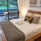 The Mountain Chalet - Hot Tub, Fireplace, Games